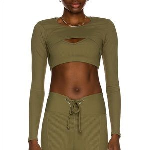 Year of Ours active shrug in olive, size S